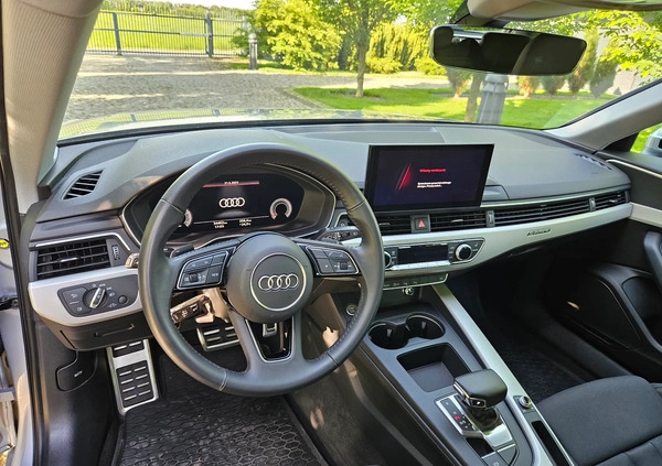 Audi A4 cena 128900 przebieg: 49000, rok produkcji 2020 z Błonie małe 407